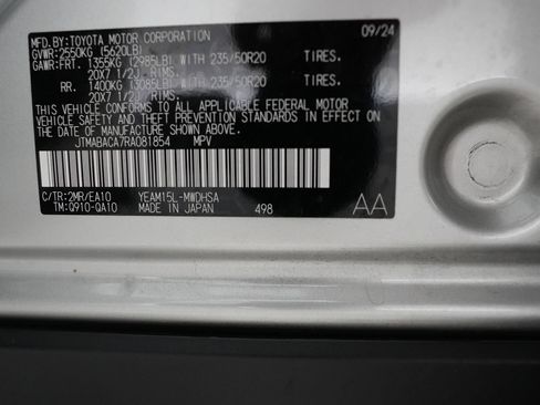 Used 2024 Toyota bZ4X AWD w/ Weather Package image 28