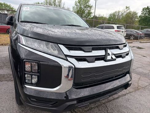 Used 2025 Mitsubishi Outlander Sport ES image 3