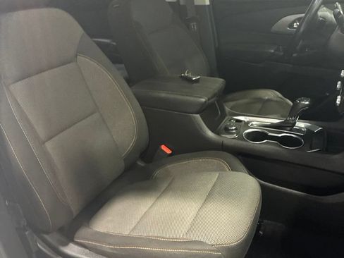 Used 2020 Chevrolet Traverse LT FWD image 41