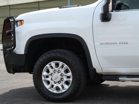 Used 2020 Chevrolet Silverado 3500 LTZ w/ LTZ Convenience Package AWD/4WD image 12