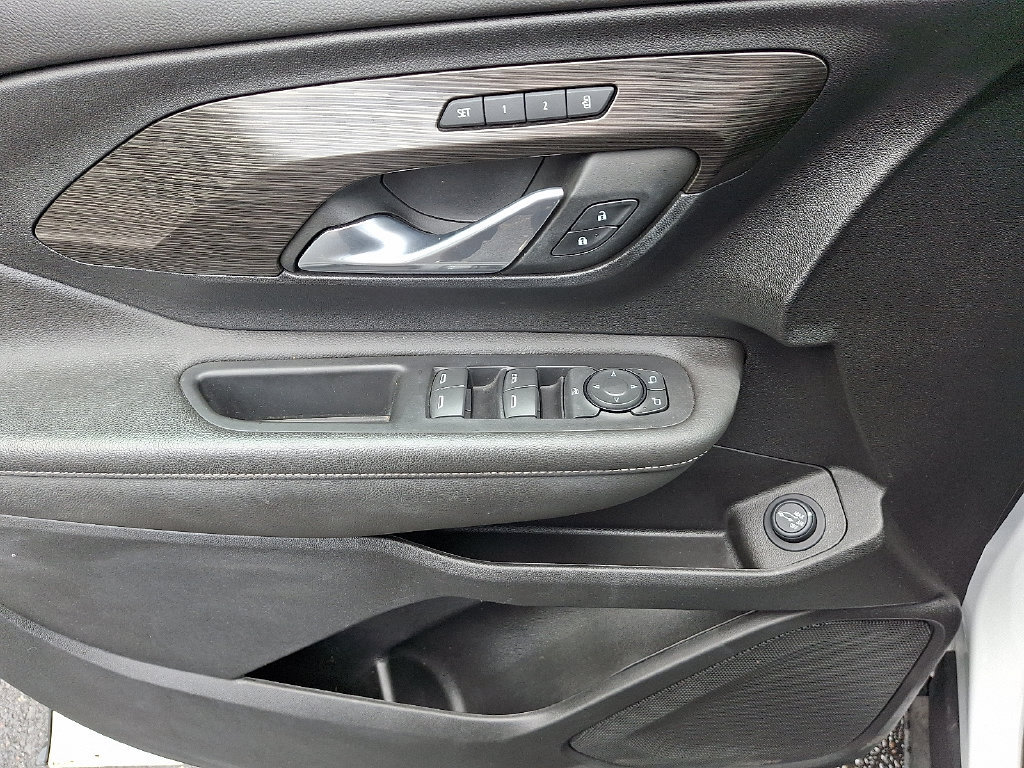 Certified 2023 GMC Terrain SLT FWD image 13