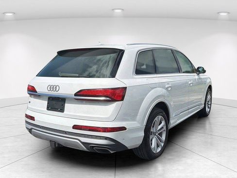 Used 2025 Audi Q7 3.0T Premium AWD/4WD image 4