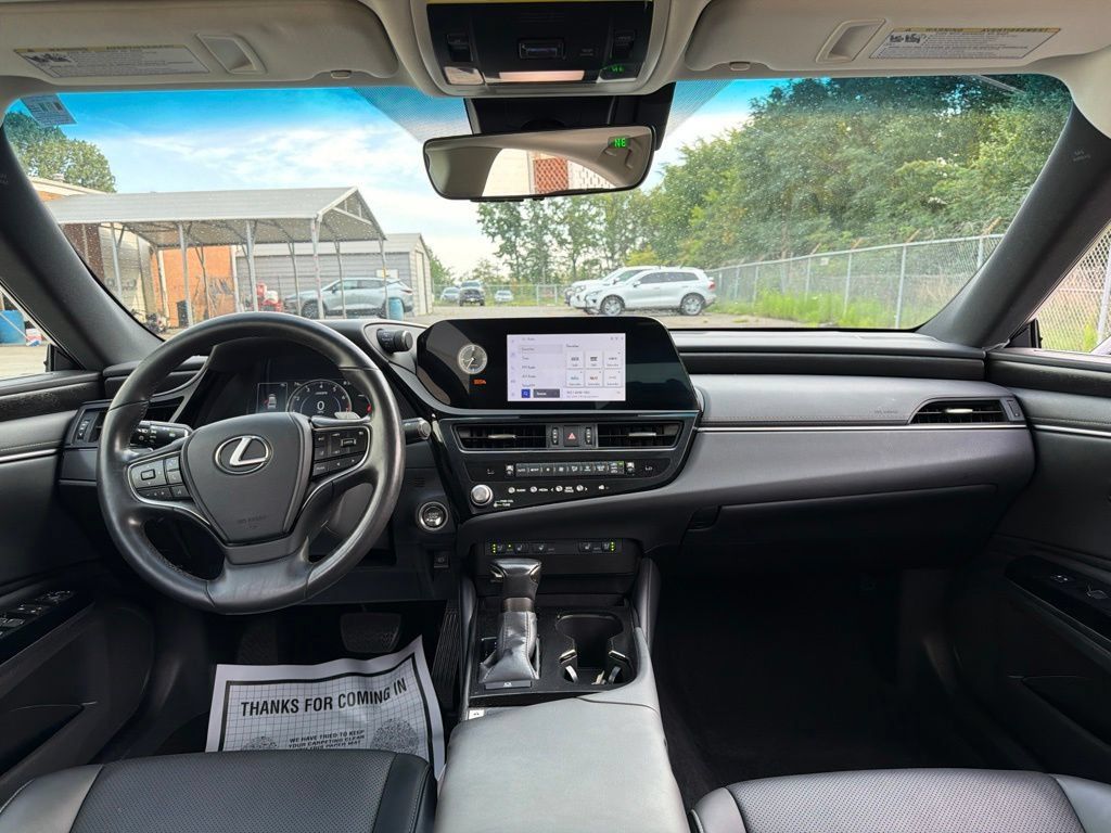 Used 2023 Lexus ES 250 w/ Premium Package w/ Premium Package AWD/4WD image 21