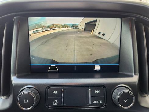 Used 2022 Chevrolet Colorado LT w/ LT Convenience Package image 17