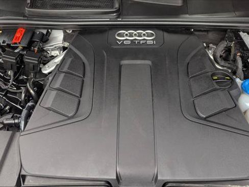 Used 2017 Audi Q7 3.0T Prestige w/ Prestige Package AWD/4WD image 31