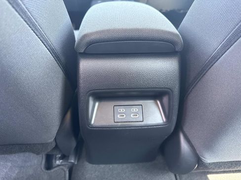 Used 2024 Toyota Corolla LE image 12