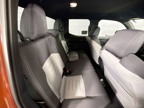 Used 2025 Toyota Tacoma TRD Off-Road image 25