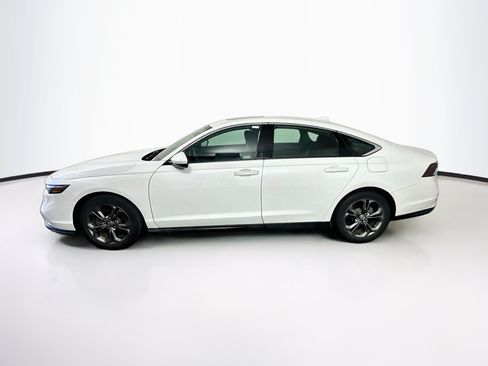 Used 2023 Honda Accord EX image 4
