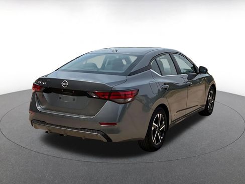 Used 2025 Nissan Sentra SV image 18