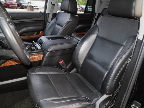 Used 2018 Chevrolet Tahoe Premier AWD/4WD image 33