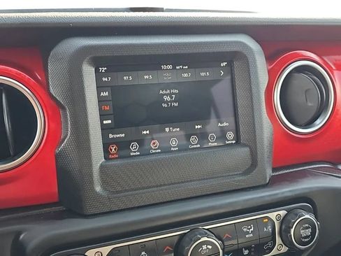 Used 2021 Jeep Wrangler Unlimited Rubicon w/ LED Lighting Group AWD/4WD image 27