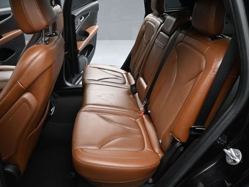 Used 2023 Lincoln Nautilus Reserve w/ Luxury Package FWD image 14
