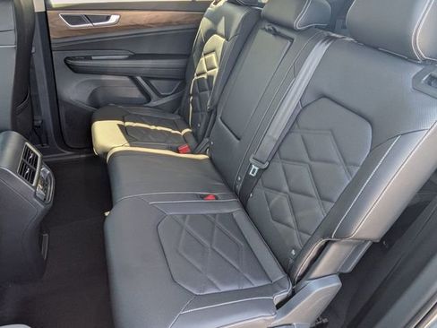 New 2026 Volkswagen Atlas SE image 27