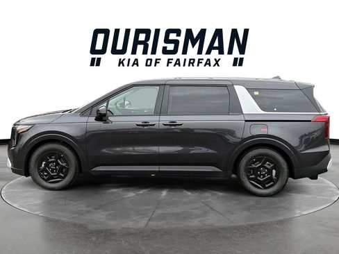 New 2026 Kia Carnival image 3