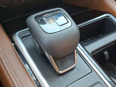 Used 2022 Nissan Pathfinder Platinum w/ Cargo Package image 17