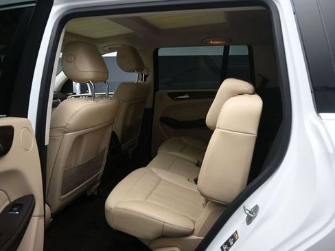Used 2018 Mercedes-Benz GLS 450 4MATIC w/ Premium Package image 22