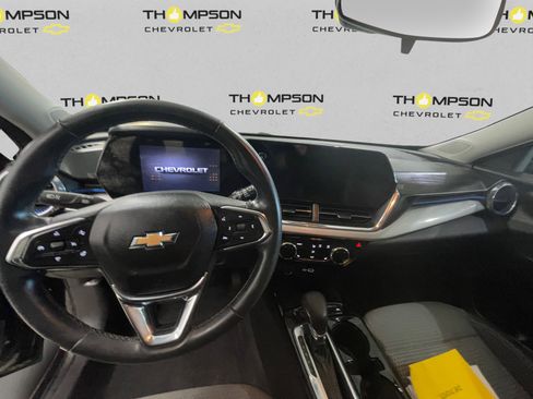 Used 2024 Chevrolet Trax LT w/ Driver Confidence Package image 10