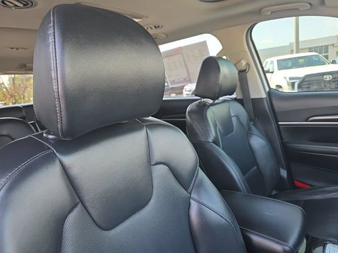 Used 2023 Kia Telluride S w/ S Sunroof Package FWD image 11