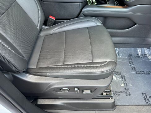 Used 2025 GMC Yukon XL Denali AWD/4WD image 63