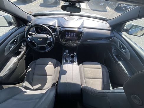 Used 2023 Chevrolet Traverse LT AWD/4WD image 28