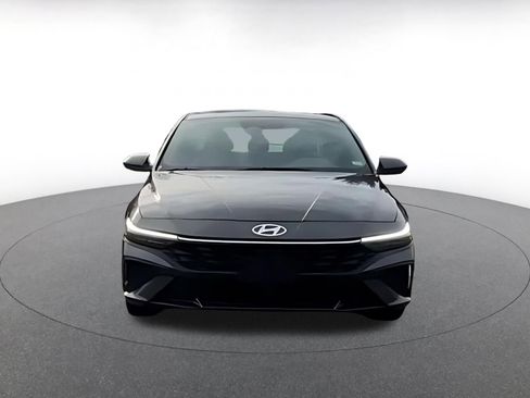 Used 2025 Hyundai Elantra SEL image 4