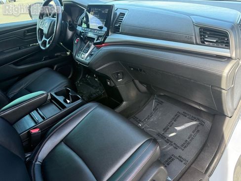 Used 2023 Honda Odyssey Sport image 29
