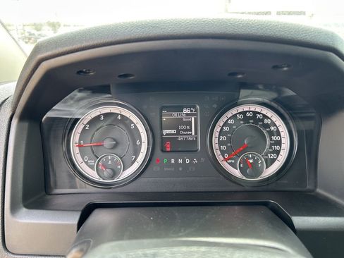 Used 2024 RAM 1500 Classic SLT image 18