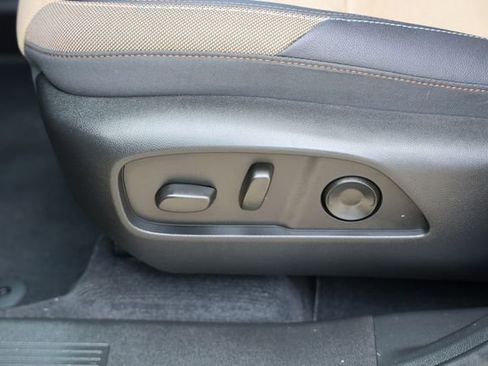 Used 2025 Chevrolet Equinox ACTIV w/ Convenience Package III FWD image 22