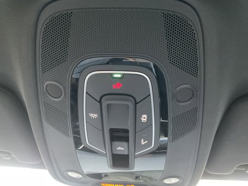 Used 2024 Audi A6 Premium Plus image 38