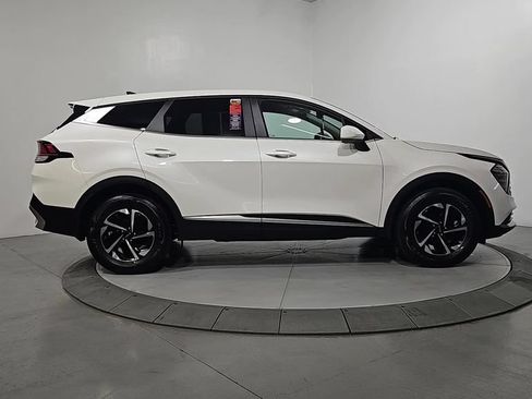 Used 2024 Kia Sportage LX AWD/4WD image 7