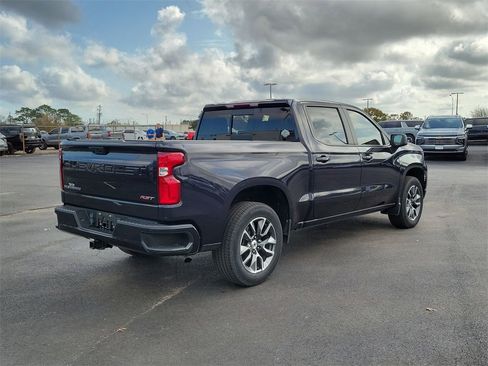 Used 2023 Chevrolet Silverado 1500 RST w/ Convenience Package II image 6