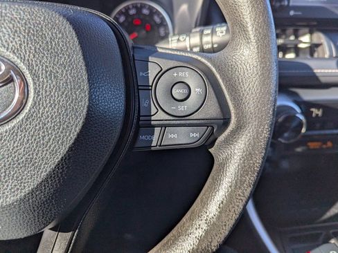 Used 2021 Toyota RAV4 XLE image 26