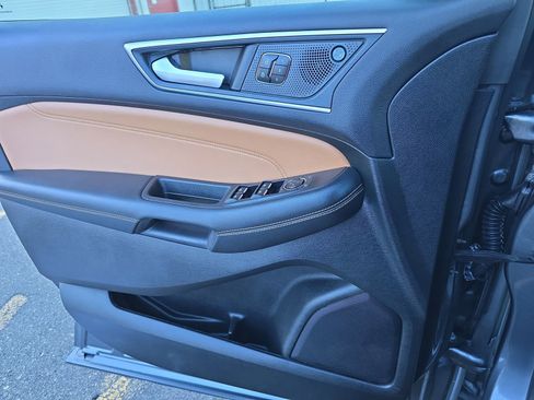 Used 2024 Ford Edge Titanium w/ Titanium Elite Package image 33