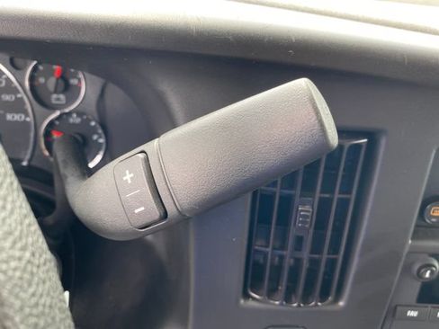 Certified 2025 Chevrolet Express 3500 LT w/ LT Preferred Equipment Group RWD image 12