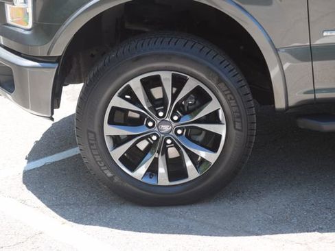 Used 2016 Ford F150 XLT w/ Equipment Group 302A Luxury AWD/4WD image 23
