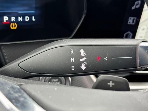 Used 2026 Chevrolet Equinox LT w/ Convenience Package II image 32