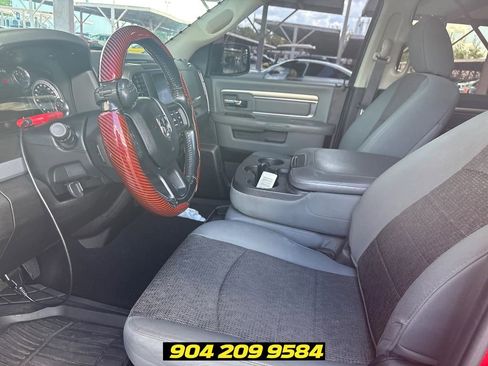 Used 2019 RAM 1500 Big Horn RWD image 3