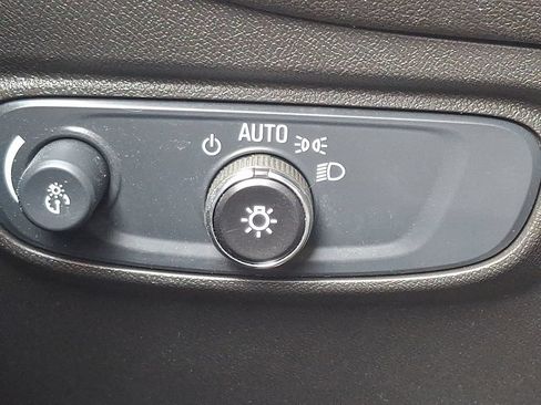 Used 2024 Chevrolet Equinox LT AWD/4WD image 23