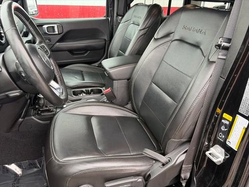 Used 2023 Jeep Wrangler Unlimited Sahara w/ Cold Weather Group AWD/4WD image 35