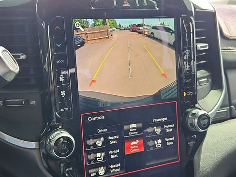 Used 2020 RAM 2500 Laramie w/ Night Edition AWD/4WD image 24