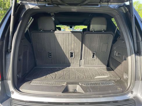 Used 2021 Chevrolet Tahoe High Country image 14