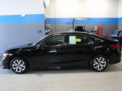 Used 2023 Honda Civic LX image 17