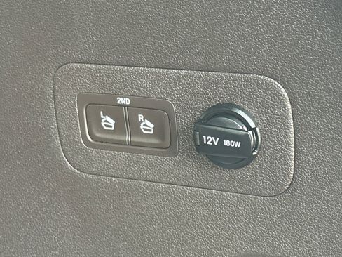 Used 2019 Hyundai Santa Fe Limited FWD image 19