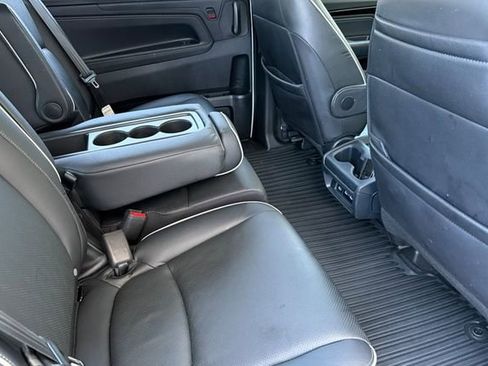 Used 2023 Honda Odyssey Elite image 18