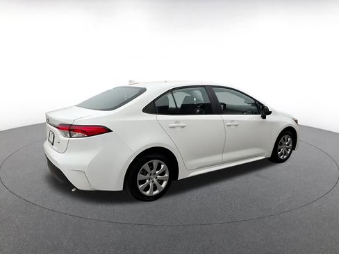 Used 2025 Toyota Corolla LE image 15