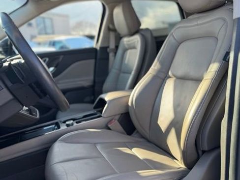 Used 2020 Lincoln Corsair Standard image 12