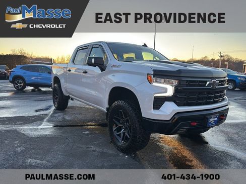 Certified 2022 Chevrolet Silverado 1500 LT Trail Boss w/ LT Trail Boss Premium Package AWD/4WD image 3