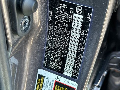 Used 2016 Toyota Camry LE FWD image 31