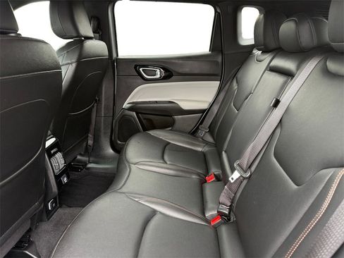 Used 2024 Jeep Compass Limited image 14