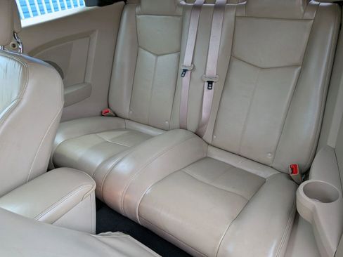 Used 2011 Chrysler 200 Limited FWD image 31